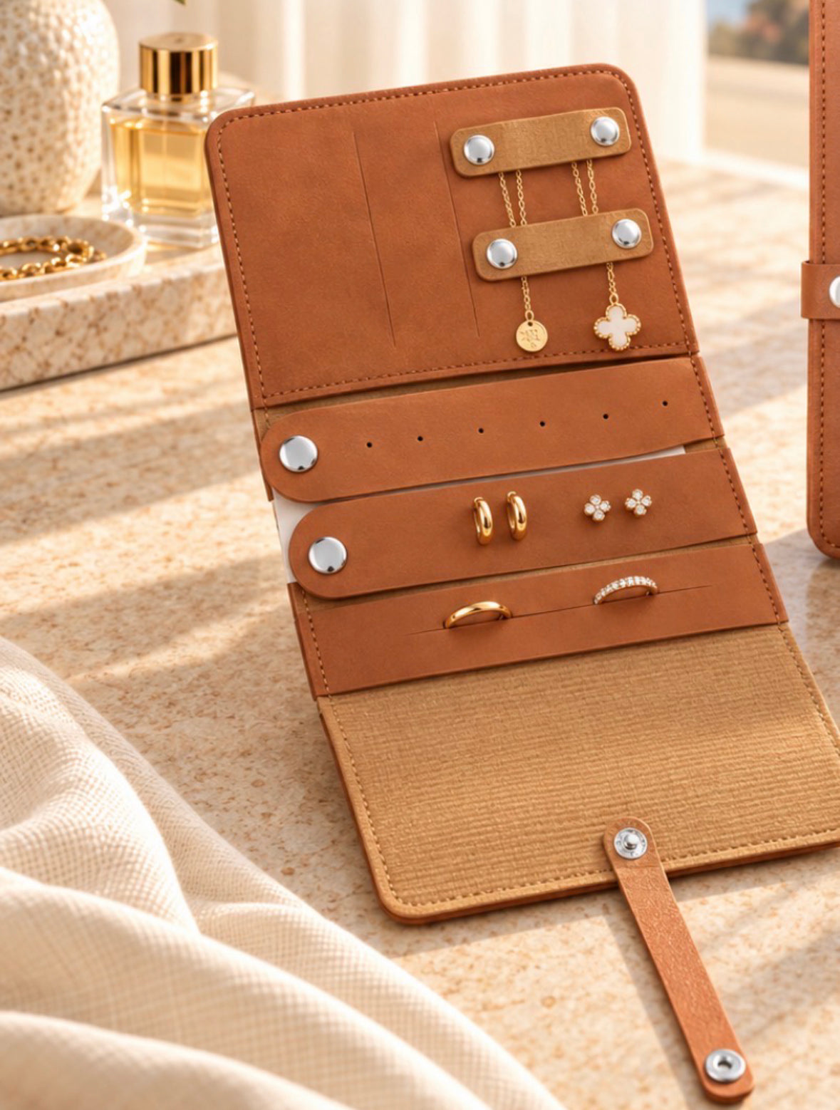 DAPHSO Travel Jewelry Organizer